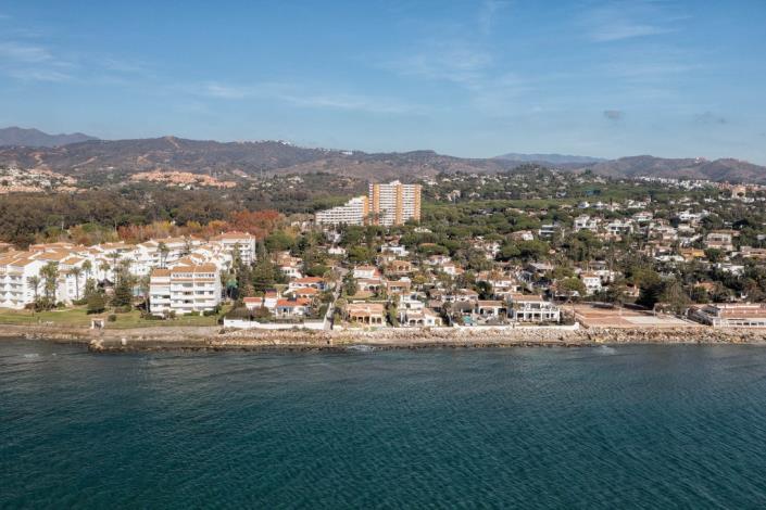 Image No.30-4 Bed Villa / Detached for sale