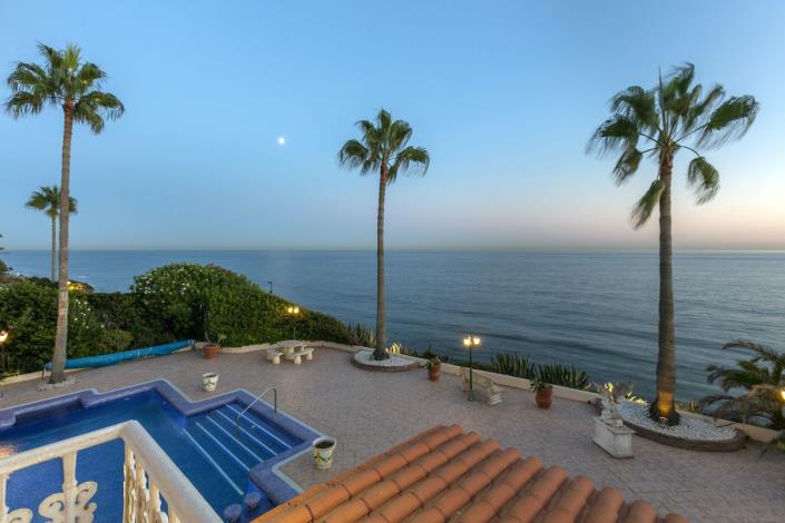 Image No.5-5 Bed Villa / Detached for sale