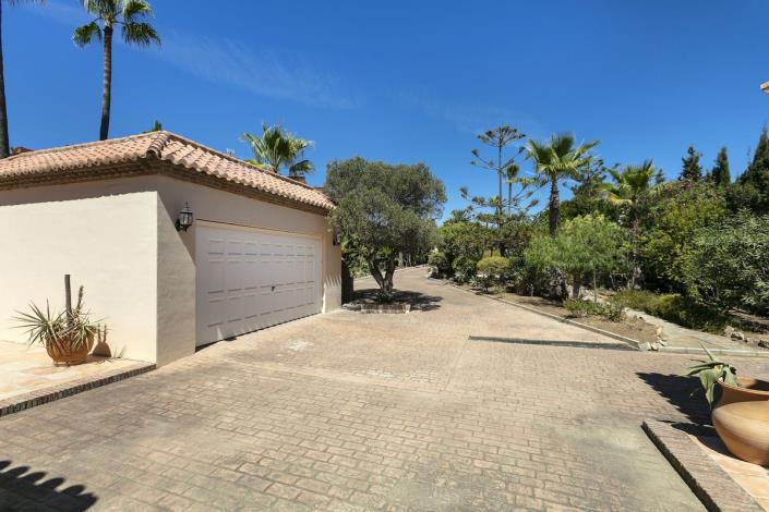 Image No.42-5 Bed Villa / Detached for sale