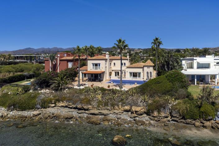 Image No.47-5 Bed Villa / Detached for sale