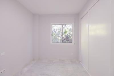 8-e64a9055bba3e77ac8aca3b893cdf826