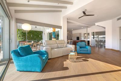 11-20939a0134ad724a8cb2a801094d15a4