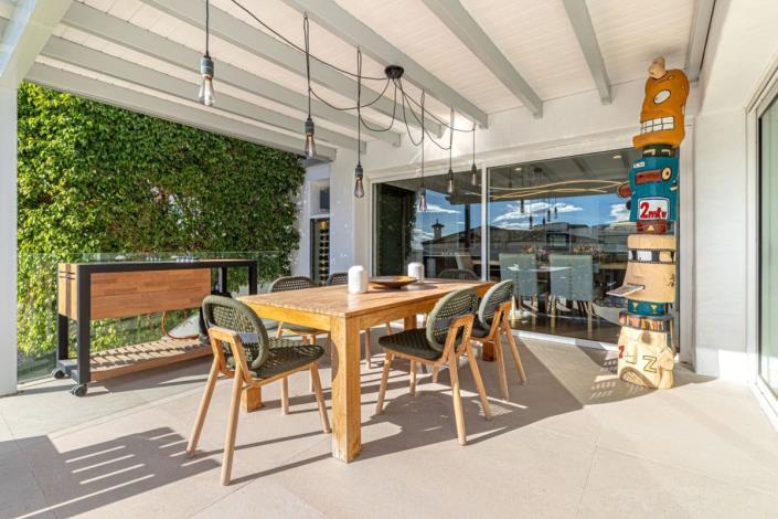 Image No.15-5 Bed Villa / Detached for sale