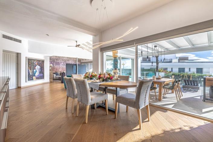 Image No.22-5 Bed Villa / Detached for sale