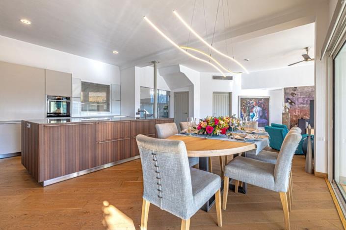 Image No.23-5 Bed Villa / Detached for sale