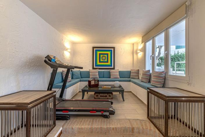 Image No.43-5 Bed Villa / Detached for sale