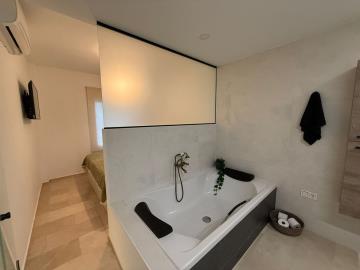 4-c23c0f86247804fa50226aecd8b0b2c8