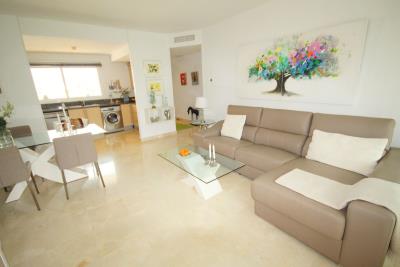 2-5bd7b9d04b45e33852eaf0ec6670150d