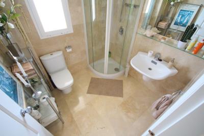 8-e64a9055bba3e77ac8aca3b893cdf826