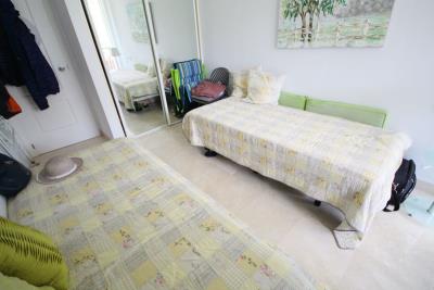 10-bb915d1cb19341576dcdc994b81ab9c5