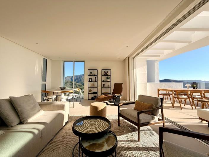 Image No.10-3 Bed Apartment for sale