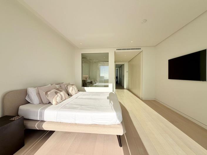 Image No.13-3 Bed Apartment for sale