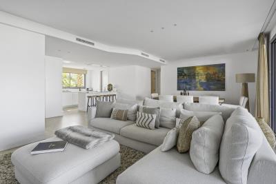 10-bb915d1cb19341576dcdc994b81ab9c5