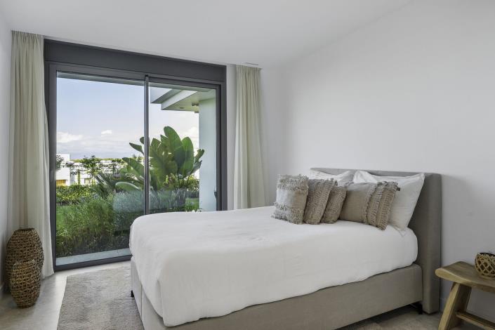 Image No.29-3 Bed Apartment for sale