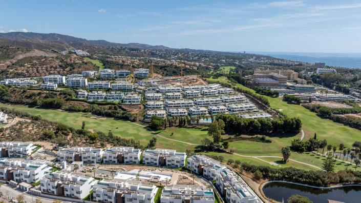 Image No.35-3 Bed Apartment for sale