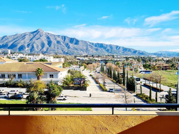 Image No.3-3 Bed Apartment for sale