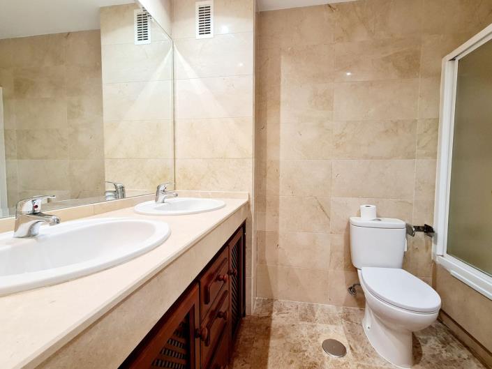 Image No.15-3 Bed Apartment for sale