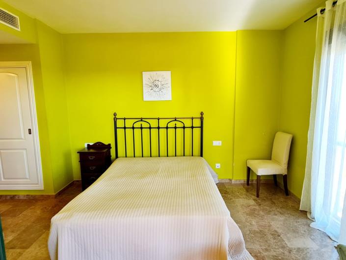 Image No.17-3 Bed Apartment for sale