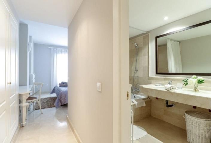 Image No.20-2 Bed Apartment for sale