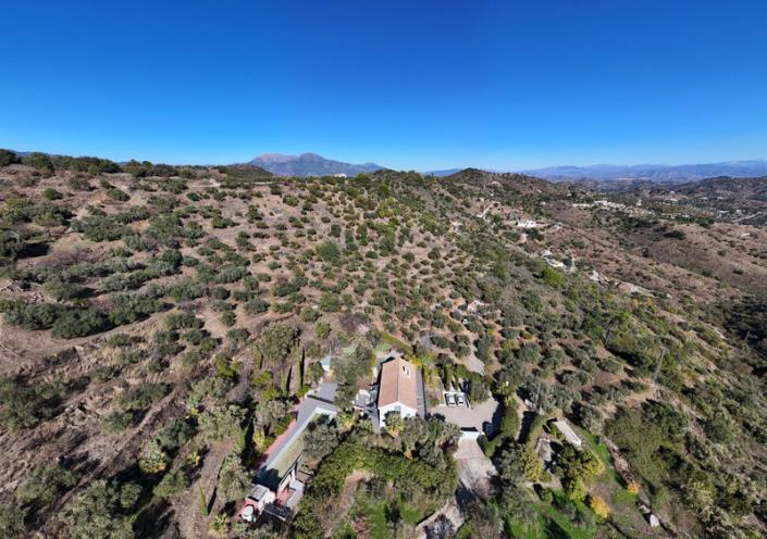 Image No.7-Villa / Détaché de 4 chambres à vendre à Monda