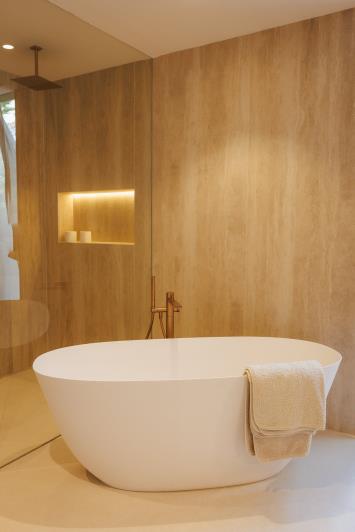 Image No.16-4 Bed House for sale