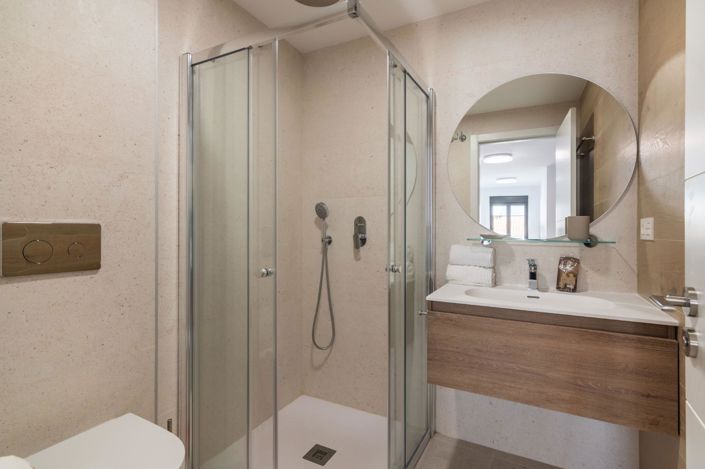 Image No.20-2 Bed Duplex for sale