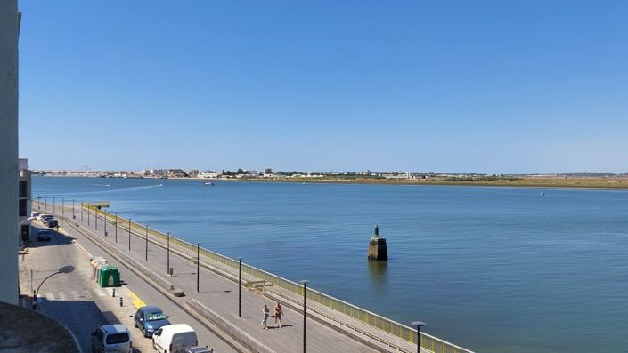 Image No.24-2 Bed Flat for sale