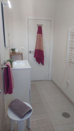 Image No.33-2 Bed Flat for sale