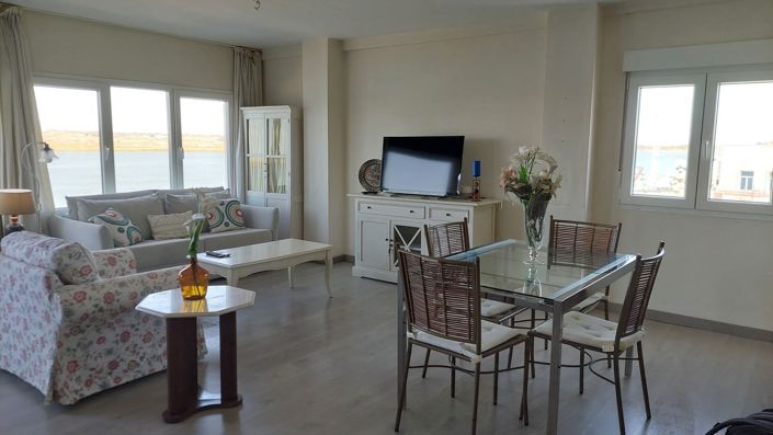 Image No.8-2 Bed Flat for sale