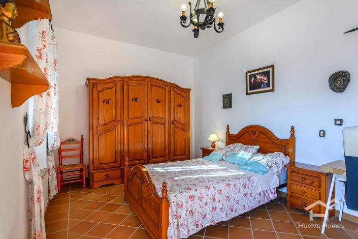 Image No.46-6 Bed Villa for sale