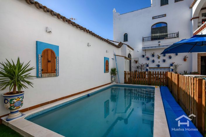 Image No.9-6 Bed Villa for sale