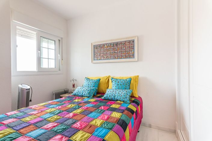 Image No.16-3 Bed Flat for sale