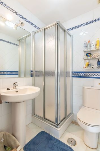 Image No.18-3 Bed Flat for sale