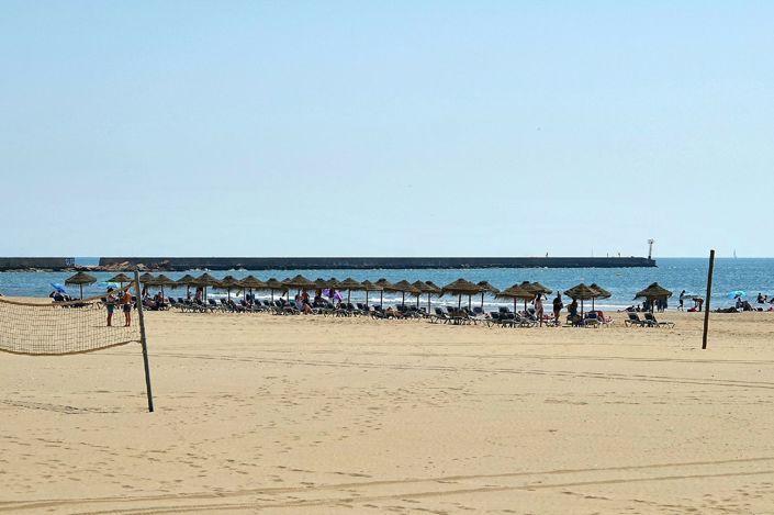 Image No.48-3 Bed Flat for sale