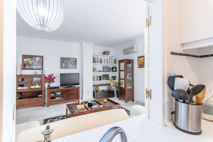 Image No.8-3 Bed Flat for sale