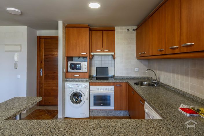 Image No.11-2 Bed Flat for sale