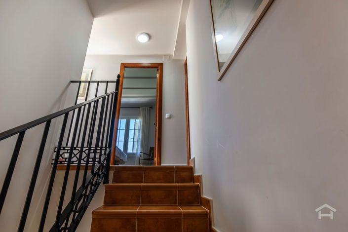 Image No.15-2 Bed Flat for sale