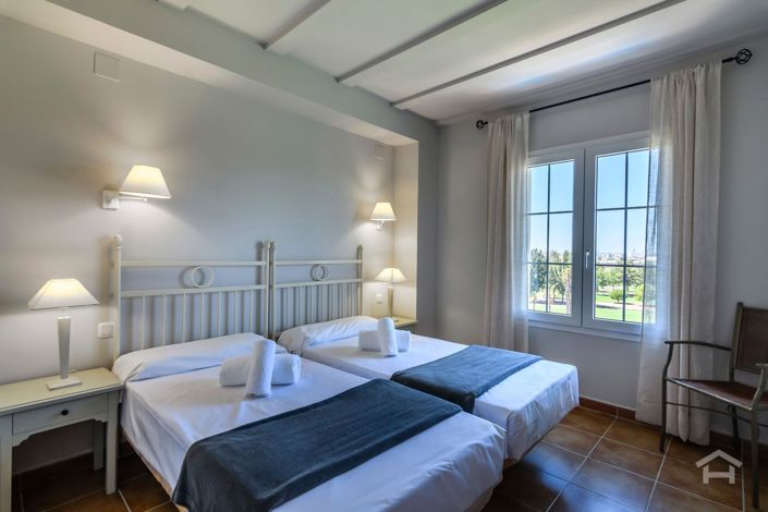 Image No.18-2 Bed Flat for sale