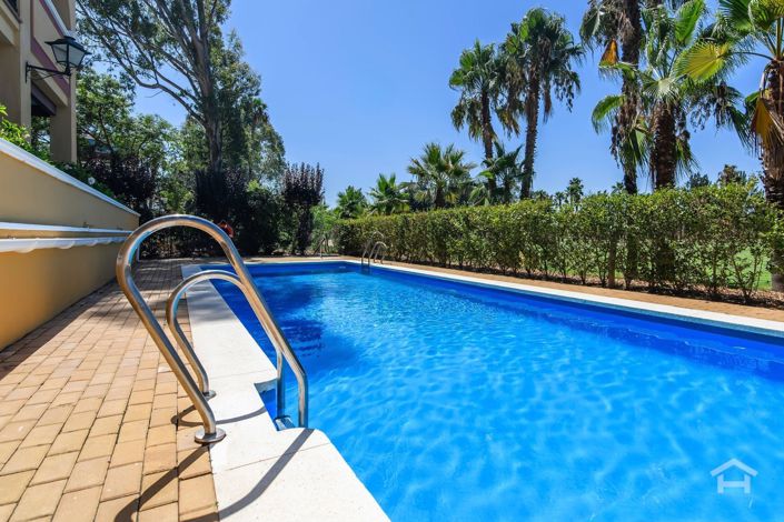 Image No.36-2 Bed Flat for sale