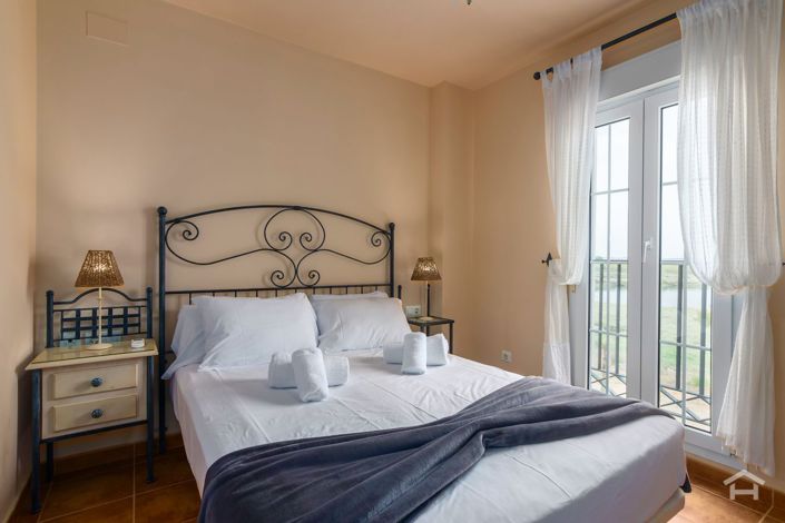 Image No.22-2 Bed Apartment for sale