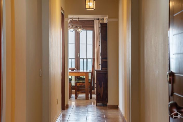 Image No.26-2 Bed Flat for sale