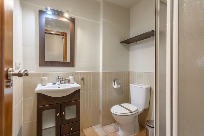 Image No.38-2 Bed Flat for sale