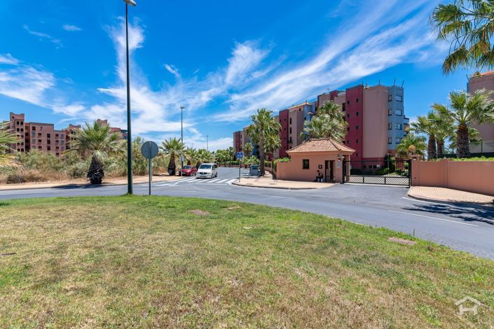 Image No.50-2 Bed Flat for sale