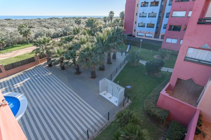 Image No.8-2 Bed Flat for sale