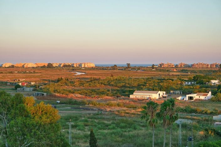 Image No.46-3 Bed Flat for sale