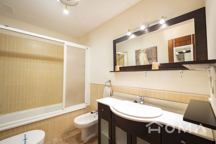 Image No.26-2 Bed Flat for sale