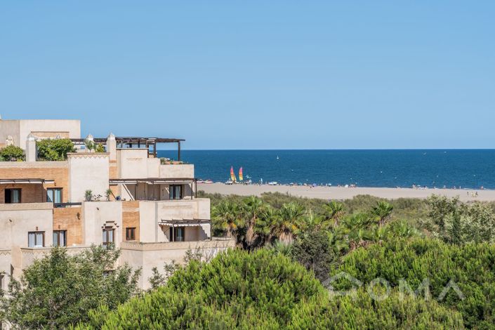 Image No.44-2 Bed Flat for sale