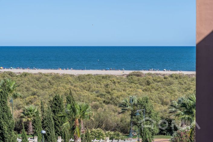 Image No.45-2 Bed Flat for sale