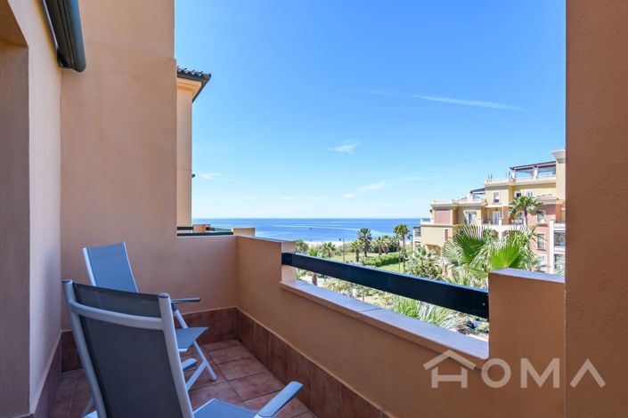 Image No.15-3 Bed Flat for sale