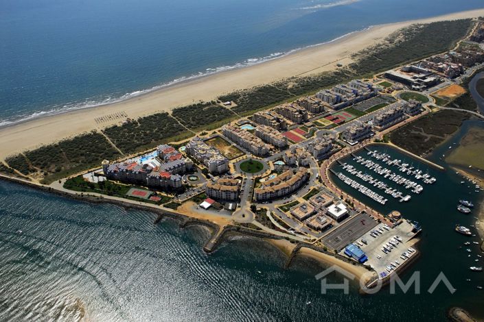 Image No.37-3 Bed Flat for sale